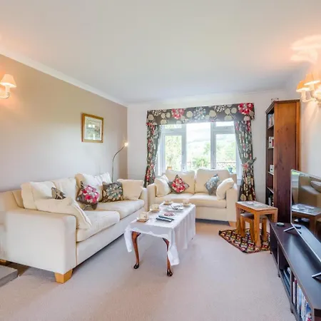 3 Bed In Oc-s30429 * Хоус